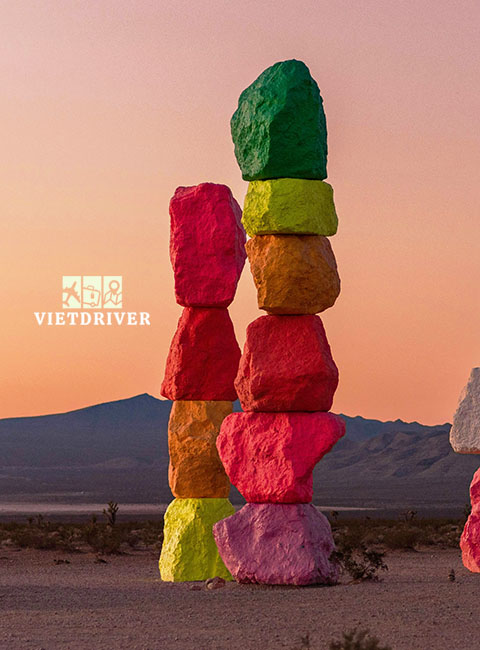 bảy ngọn núi thần kỳ