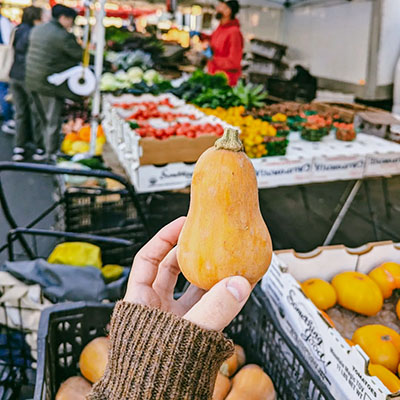 chợ nông sản hollywood