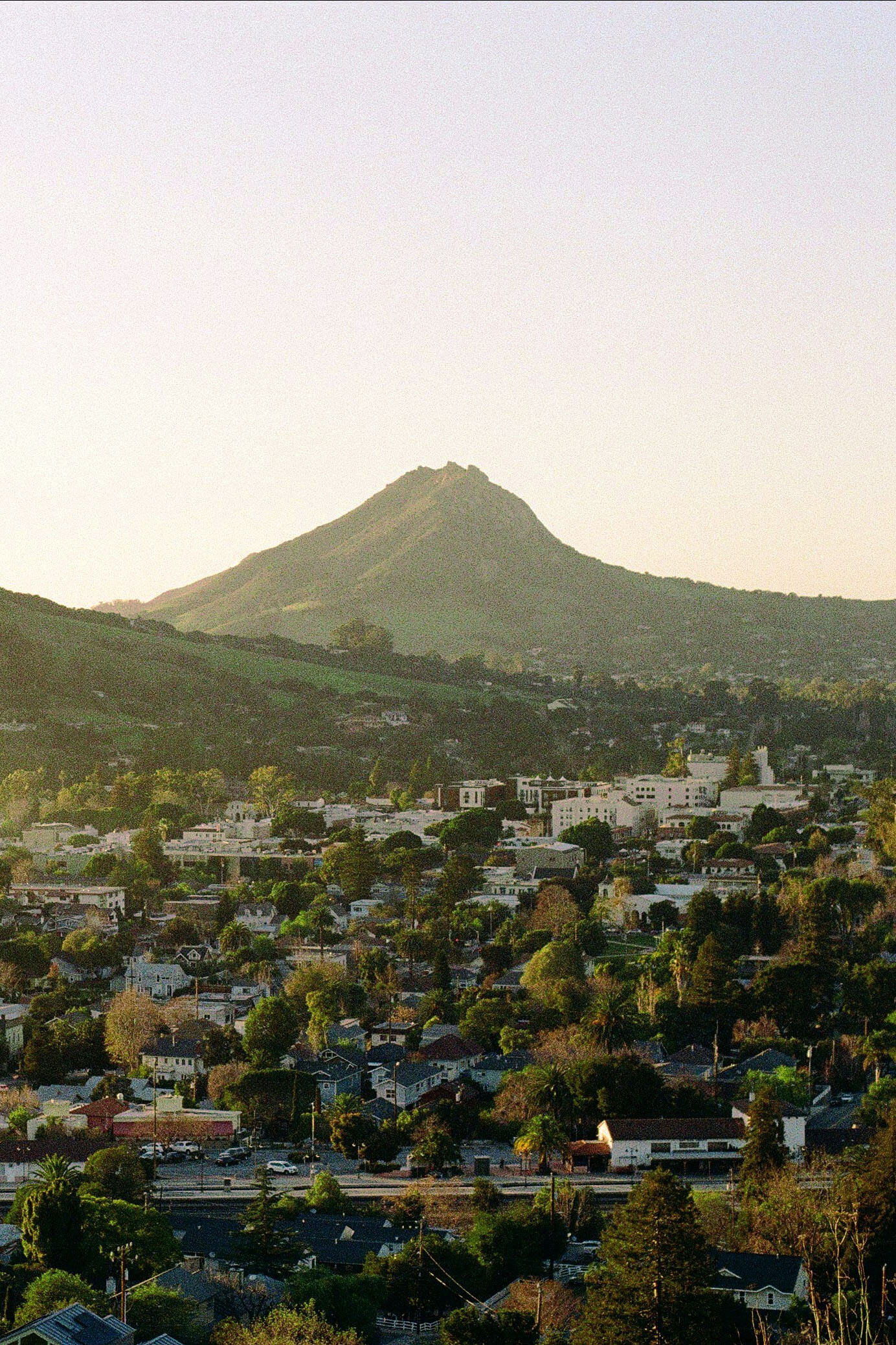 tour mỹ giá rẻ - tham quan san luis obispo
