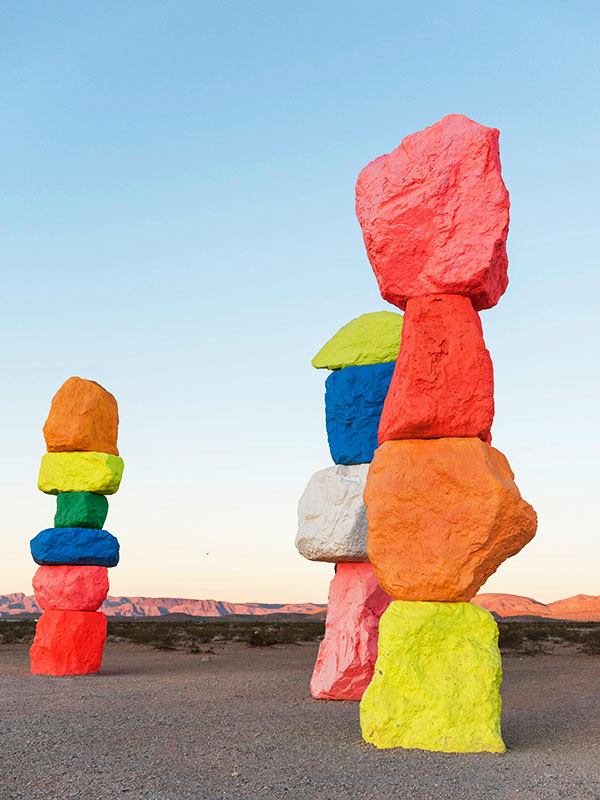 bảy ngọn núi thần kỳ