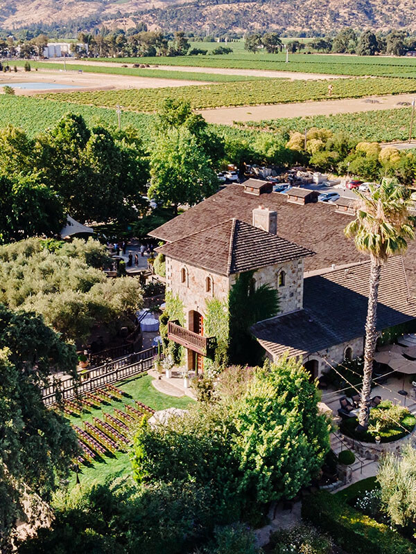 nhà máy sản xuất rượu V.Sattui