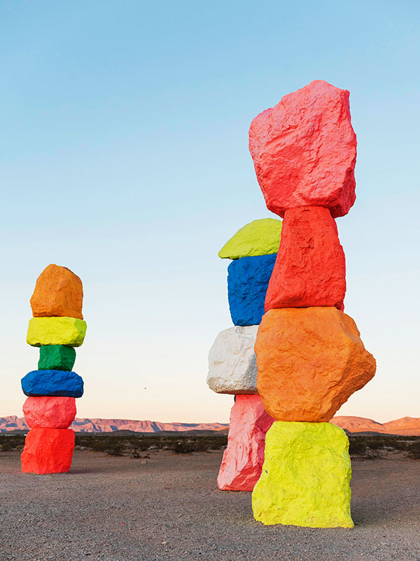 bảy ngọn núi thần kỳ